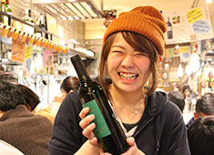 「ワイン 酒場 oriori」／株式会社オリエンタル 求人 ▲とにかく人と話すことが好き！等身大で働けるのがウチの魅力です！