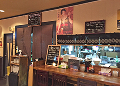 三陸　漁灯 求人 焼鳥は全てお店で串打ちしています。