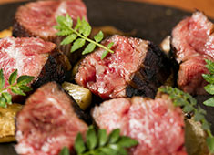 ※新会社設立準備室（焼肉・割烹ブランド開業プロジェクト） 求人 絶対的な自信を誇る最高峰の食材で、素材を生かした調理法でおもてなし致します。