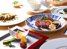 鉄板焼 銀明翠 GINZA／株式会社マースプランニング 求人 鉄板焼経験の無かった、和食・洋食の調理師も現在焼き手として活躍中。入社後に確かな鉄板焼料理が学べます。