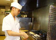 浅草今半 国際通り本店 求人 肉の知識だけでなく日本料理の基礎から応用まで学べます