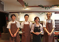 「OSTERIA Pagina」／株式会社オスピタリア 求人 ホールアルバイトも同時募集しています！シェフの作る絶品まかない付きです。シフトもご相談に応じます◎