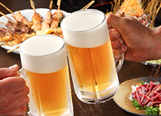 「新宿のまっちゃん」「ばりスタ」「日日」「ヤングライオン」／株式会社 ストロングスタイル 求人 業態の展開は今後様々なかたちで進んでいきます。あなたのやってみたいお店が叶うチャンスが来るかもしれません。