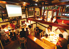 「あじる亭グループ」「セレブール」／株式会社セレブール 求人 様々な客層で賑わうお店です。常連さんも多く、日々美味しいを追求しメニュー構成に取り組んでいます