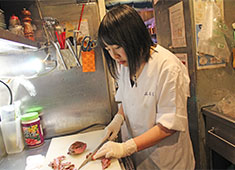 もつ焼き煮込み「三六（みろく）」／株式会社バル.ジャパン 求人 もつ焼きという業態で、女性社員比率が驚異の40％！入社後に働きやすさを実感してもらえるはずです☆