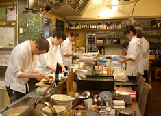 「並木橋 なかむら」「蕎麦前 山都」、他 求人 【分店なかむら食堂】
赤坂
客席数50席
客単価5000円