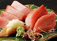 魚箱（とろばこ）／フリースタイルカンパニー 求人 魚箱のウリは何と言っても本マグロ！
この商品を武器に新ブランドを立ち上げます。