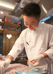 浅草 鉄板ビストロ LA MAISON DU 一升VIN／株式会社ケトル 求人