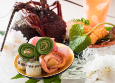 京料理いしす 自由が丘 求人 彩り、美しさを追求した料理の数々を提供しています