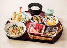 東京建物リゾート株式会社／おふろの王様 大井町店 求人 お店が中心になりメニューを考えています。新メニューの提案も大歓迎！