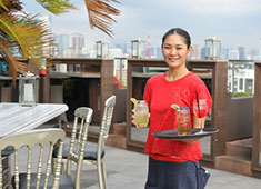 GINGER GRASS modern thai vietnamese／株式会社HUGE 求人 
