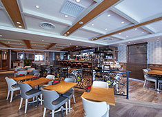 tcc Singaporean Café & Diner／UNICO JAPAN INTERNATIONAL INC. 求人 3Fの店内イメージです。新しいブランドを一緒につくっていきましょう！