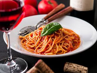 Italian Dining & Bar Oinos（石川町店）／炭火焼イタリアン＆ワイン オイノス野毛／株式会社オイノス 求人
