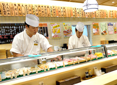寿司 魚がし日本一 ／株式会社にっぱん 求人 主任クラス→月給35万円以上＋賞与年2回、責任者クラス→月給40万円以上＋賞与年2回　あなたの経験を考慮します。