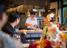 株式会社ブライダルプロデュース 求人 “温かいお料理は、温かいうちに。冷たいお料理は、冷たいうちに。”全ての方に、最高の状態で召し上がって頂くために。
