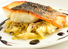 「CAFE RESTAURANT AGORA」「bar&restaurant Agora」「仏蘭西肉食堂 CHEAT」／株式会社 P&Cコネクション 求人 ハッとする、ホッとする、ニコっとする、そんなフレンチを。