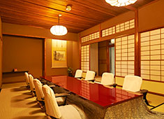 紀尾井町　福田家 求人 全室個室のため、一組のお客様にしっかりと向き合って接客していただけます。