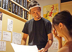 二○加屋長介（にわかやちょうすけ）／株式会社 トランジットジェネラルオフィス 求人 料理人は洋食出身者も多く、様々なジャンルの業界から集まってお店を盛り上げています！