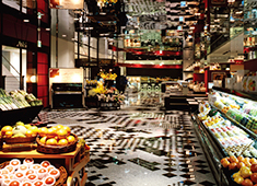 Food Store Aoki（フードストア あおき）※東京豊洲店／株式会社あおき 求人 プレミアプスーパーならではの高級感ある店内。