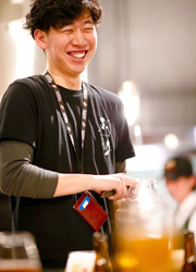 【アークヒルズサウスタワー NOUVELLE AUBE】【THE BUTHER KICHIJOJI】／EVER BREW株式会社 新店開業準備室 求人