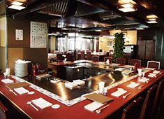 TRAVESSO GRILL（トラヴェソ グリル）／株式会社 水信ブルックス 求人 経験をお持ちの方であれば年令は問いません。
