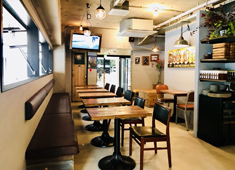 「BONDI CAFE」「BONDI CAFE YOYOGI BEACH PARK」 / 株式会社DOLCEZZA 求人 先日オープンしたばかりの「Little Bondi」は、こじんまりとした大人向けカフェレストランがコンセプト
