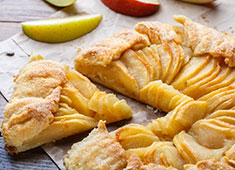 SAN TROPEZ（サントロペ）／株式会社ジュンヒューマンクリエイティブ 求人 美味しい料理とスイーツを楽しんでいただきましょう。