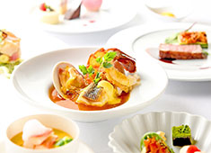 「TOASTY'S」「Restaurant LA MAREE（ラ・マーレ）」／株式会社日影茶屋 求人 ▲レストラン ラ・マーレ
カジュアル～本格料理まで全てが凝縮！未経験の方～即戦力の方までご応募お待ちしています！