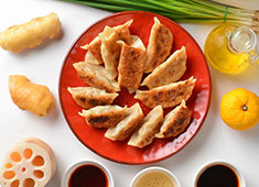 「Craft Beer Tap CHINOIS　マロニエゲート銀座」／ワールドリカーインポーターズ株式会社 求人 創作中華とクラフトビールのマリアージュを追求するお店です。オンリーワンの美味しい中華を提案していきましょう！