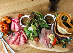 SCHMATZ（シュマッツ）／カイザーキッチン株式会社 求人 ドイツ料理の経験は問いません。イタリアンやフレンチ等の洋食経験者の方は即戦力としてご活躍頂けます！