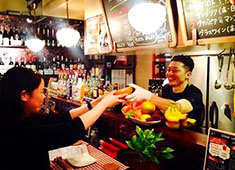 グリードマンズ株式会社（greed man's.,Ltd.）／Bunga Bunga（ぶんがぶんが）渋谷店 求人 ランチ営業なし。しっかりと仕込みをおこない、ディナー営業一本勝負！プライベートな時間もしっかりと作れます！
