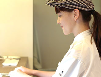 銀座　数寄屋バーグ 求人