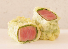 たきや 求人 牛肉の美味しさをギュッと詰め込んだ、たきやの人気料理のひとつ【トリュフ塩で味わう 和牛フィレ肉の紫蘇巻揚げ】