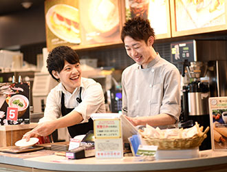 「ロマンスカーカフェ」「フォレスティカフェ」「フォレスティコーヒー」／株式会社小田急レストランシステム 求人