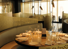 「ARMANI / RISTORANTE」／ジョルジオ アルマーニ ジャパン 株式会社 求人 世界中からゲストが集まる上質かつエレガントな空間を作り上げます。