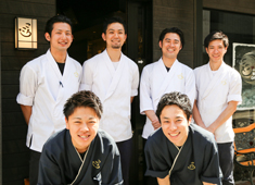 「神田 居酒屋 こころ」「飯田橋 喝采」「渋谷 三心」／株式会社 Grant 求人 【居酒屋 こころ】JR神田駅東口より徒歩3分／客席数54席／客単価5000円