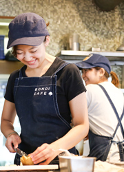 株式会社 DOLCEZZA／「BONDI CAFE（ボンダイカフェ）」etc 求人