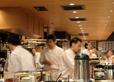 「並木橋 なかむら」「味のなかむら」「六本木 蕎麦前 山都」、他 求人 【並木橋なかむら】渋谷
客席数55席 客単価7000円
入社前に店舗見学も兼ね食事に行って頂くこともあります。