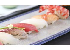 「寿司・和食 魚がし日本一 」「和食 青ゆず寅」「青柚子」／株式会社にっぱん 求人 食材の鮮度を保つために築地から配送1時間圏内に出店する戦略で、今後も出店加速！多くのチャンスをつかめます！
