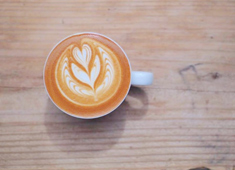 株式会社WAT／「info&cafe SQUARE（仮称）」「CAFE&HALL ours」etc. 求人 ラテアートに興味のある方も大歓迎！お客様が笑顔になるような1杯を作ってください