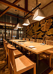 株式会社ダイナックホールディングス(サントリーグループ・東証2部上場企業) 求人