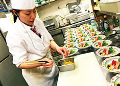 「吉里 谷中総本店」「人形町やま田」／株式会社フード・イノベーション 求人 男女、調理師免許うの有無、学歴等は一切不問です！