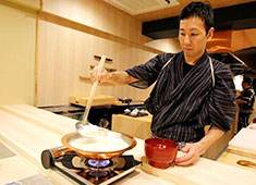 「吉里 谷中総本店」「人形町やま田」／株式会社フード・イノベーション 求人 30～40代スタッフが活躍中です！