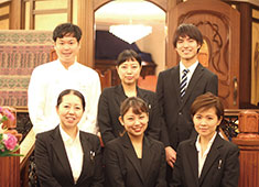 巴里 夕顔／株式会社 UIW 求人 モチベーション高いスタッフが多く在籍。誇りを持って仕事に取り組める環境です。