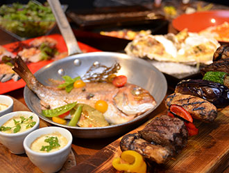 「dining & bar KITSUNE」「#uni Seafood」／株式会社 U-MORE 求人