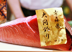 株式会社 秀徳 求人 仕入れ力のある秀徳だからこそ、普段扱えない食材も使えます！
