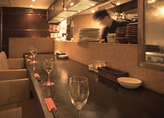 「DINNING BAR Chou Chou シュシュ」／株式会社アイズ　飲食事業部 求人 