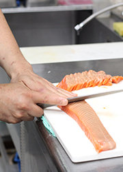 「天然温泉　湯花楽厚木店」他／株式会社リラフル 求人