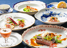 Mezzanine（メザニーン） 求人 店名はオペラを一番に楽しむ事ができる特等席という意味。「気軽にオペラを楽しんでいただく空間」を演出。