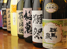 焼鳥・軍鶏鍋 一歩 求人 食材やお酒の仕入れは直接産地に行きます！定期的に北海道などに行って本当にいいモノだけ仕入れてきます！
